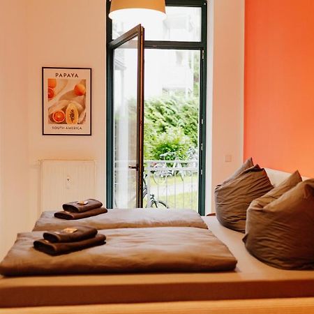 Design Apartment Stadtfeld-Ost Mit Netflix & 2 Schlafzimmern Magdeburg Exterior foto